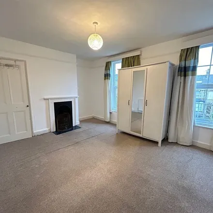 Image 1 - Cundall & Duffy, 156a Falsgrave Road, Scarborough, YO12 5BE, United Kingdom - Apartment for rent