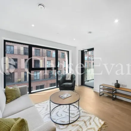 Rent this 1 bed apartment on Heygate Street in London, SE17 1FP