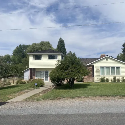 Buy this 3 bed house on 5048 Bryant Avenue in Altamont, OR 97603