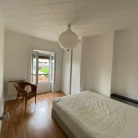 Rent this 3 bed apartment on 2 Place Sathonay in 69001 Lyon, France