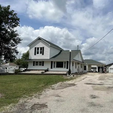 Image 2 - North Lynn Street, Washburn, Marshall County, IL 61570, USA - House for sale