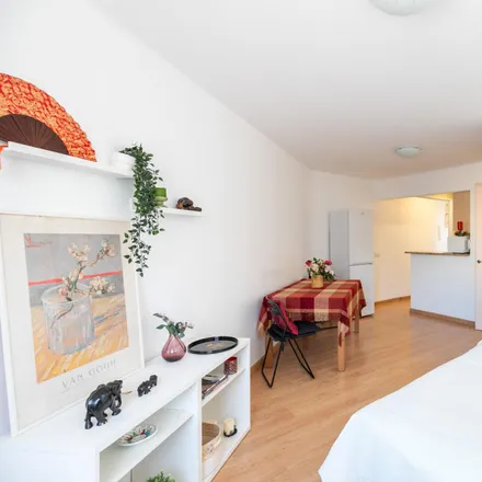 Rent this 1 bed apartment on Carrer de Sants in 296, 08001 Barcelona
