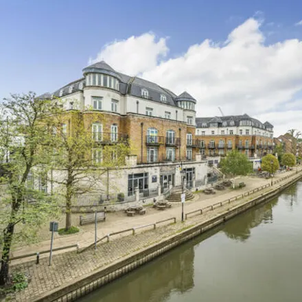 Buy this 2 bed apartment on Thames Edge Court in Clarence Street, Staines-upon-Thames