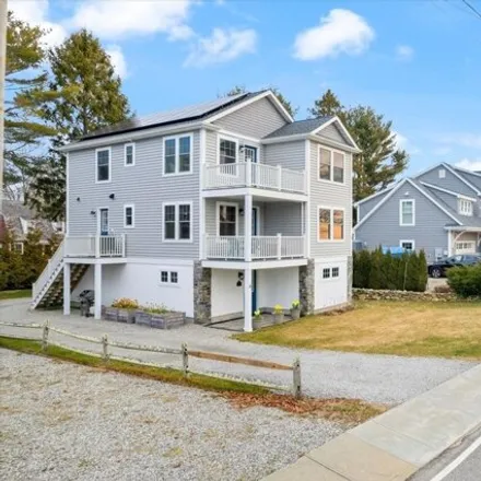 Rent this 4 bed house on 4 Beach Road in Groton Long Point, Groton