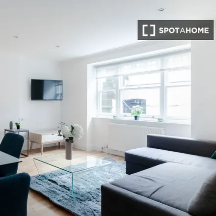 Rent this 2 bed apartment on 38 Spring Street in London, W2 1JA