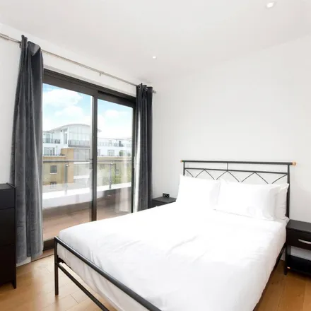 Rent this 1 bed room on Royal Tower Lodge in 40 Cartwright Street, London