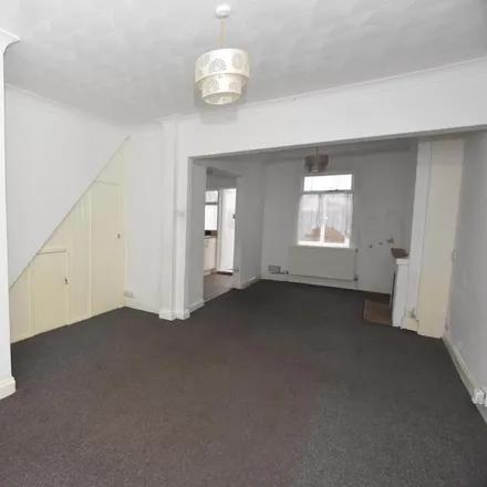 Image 3 - 76 Warwick Road, Tendring, CO15 3BZ, United Kingdom - Townhouse for rent