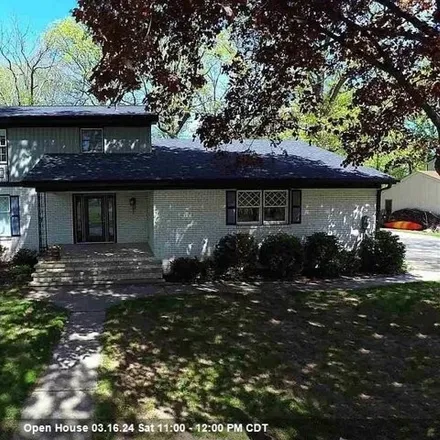 Buy this 4 bed house on 971 Melissa Street in Menasha, WI 54952