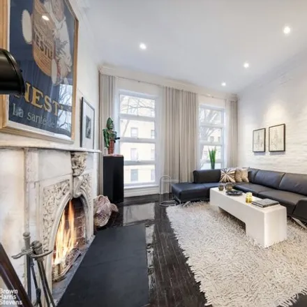Image 5 - 262 West 25th Street, New York, NY 10001, USA - Townhouse for sale