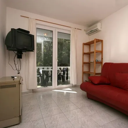 Image 2 - 23251 Kolan, Croatia - Apartment for rent