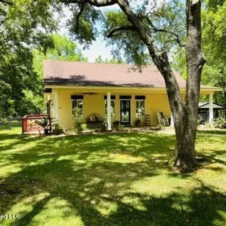 Image 2 - 18024 Dedeaux Clan Road, Harrison County, MS 39503, USA - House for sale