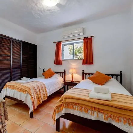 Rent this 2 bed house on 8400-562 Distrito de Évora