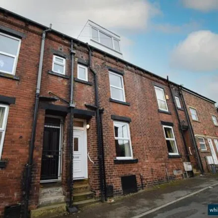 Buy this 4 bed townhouse on Back Mafeking Avenue in Leeds, LS11 7BZ