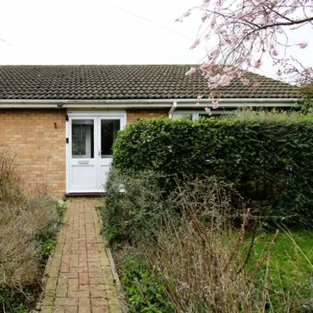 Buy this 3 bed house on 6 Lilac Close in Haslingfield, CB23 1JS