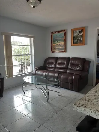 Image 6 - 9360 Southwest 37th Street, Pioneer Park, Miami-Dade County, FL 33165, USA - Duplex for sale