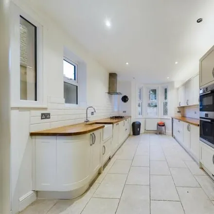 Image 7 - Broadwater Road, London, N17 6EP, United Kingdom - Townhouse for sale