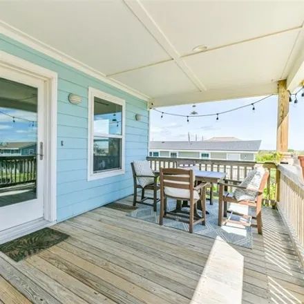 Image 5 - 16542 Mansvelt Road, Jamaica Beach, Galveston County, TX 77554, USA - House for sale