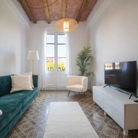 Rent this 5 bed apartment on Carrer de la Diputació in 36, 08001 Barcelona