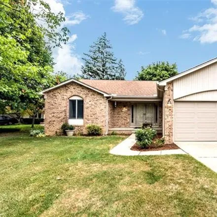 Buy this 3 bed house on 40268 Sandpoint Way in Novi, MI 48375