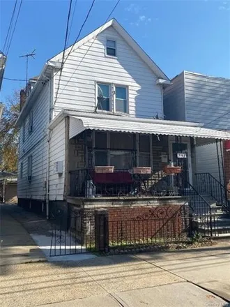 Buy this 5 bed house on 2752 Fenton Avenue in New York, NY 10469