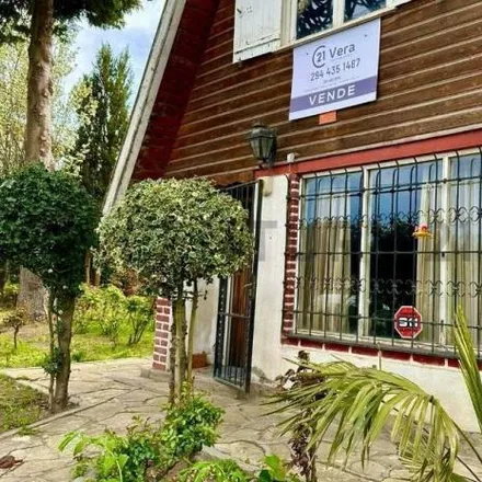 Buy this 2 bed house on Eduardo Elordi 837 in Anasagasti, 8400 San Carlos de Bariloche