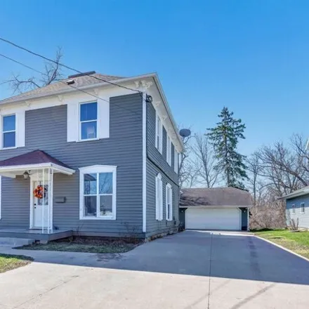 Buy this 4 bed house on 483 Dixon Street in Kaukauna, WI 54130