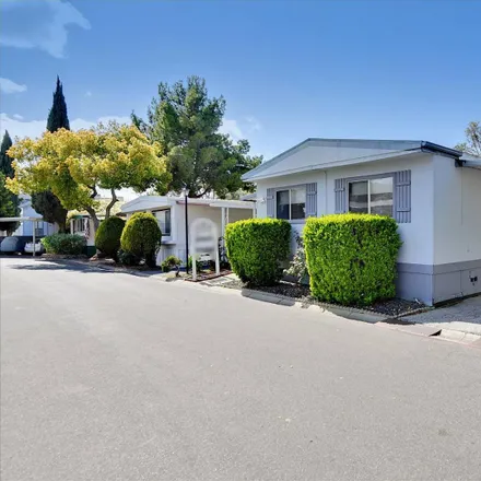 Image 2 - 127 El Bosque Drive, San Jose, CA 95134, USA - House for sale