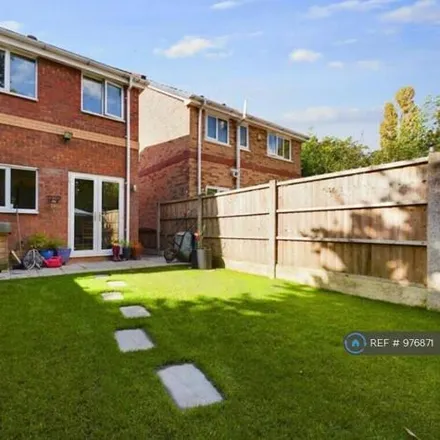 Image 4 - Lauren Close, Knowsley, L36 6LS, United Kingdom - Duplex for rent