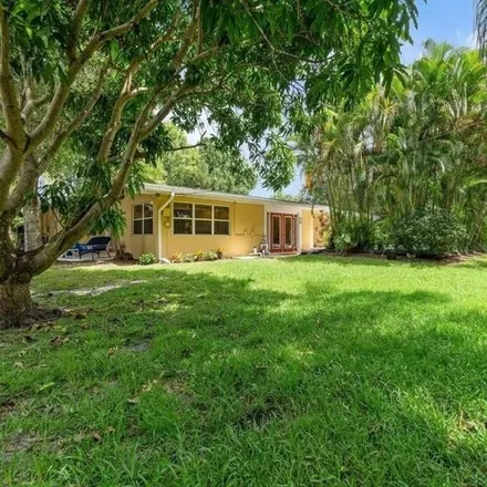 Image 5 - 645 Royal Palm Pl, Vero Beach, Florida, 32960 - House for sale