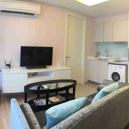 Rent this 1 bed apartment on Soi Sukhumvit 43 in Vadhana District, 10110