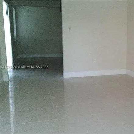 Image 2 - 140 South Dixie Highway, Hollywood, FL 33020, USA - Apartment for rent