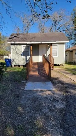 Rent this 1 bed house on 310 West Peach Street in Angleton, TX 77515