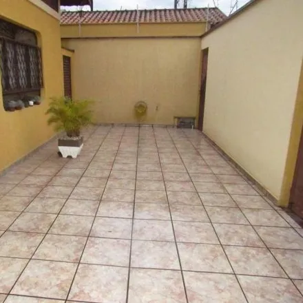 Buy this 3 bed house on Salão de Beleza in Rua Valentin Tozzi 82, Vila Sônia