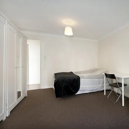 Rent this 4 bed room on 10-28 Sextant Avenue in Cubitt Town, London