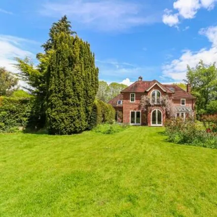 Image 2 - Love Lane, Herts, Wd4 - House for sale