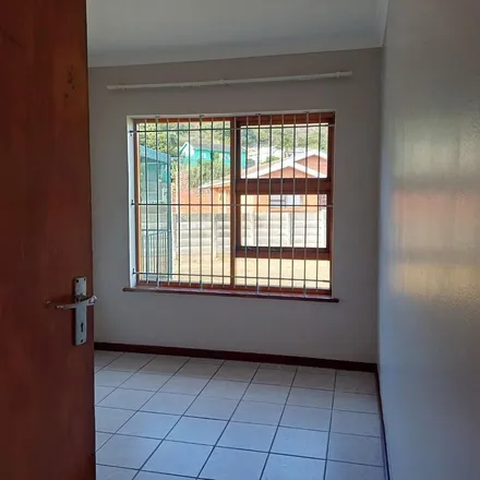 Image 4 - Edinburgh Drive, Nelson Mandela Bay Ward 60, Eastern Cape, 6212, South Africa - Apartment for rent