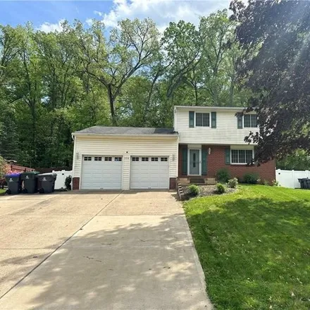 Buy this 3 bed house on 104 Valleyview Drive in Fernway, Cranberry Township