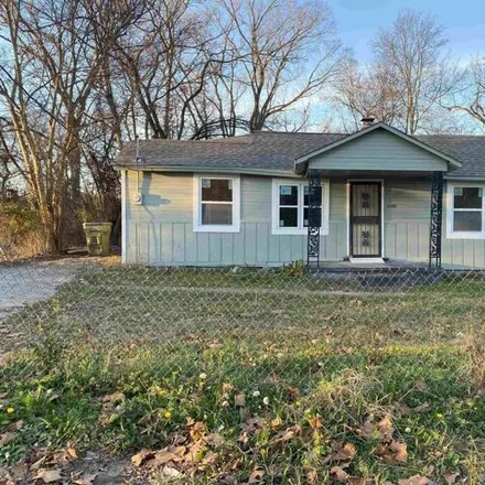 Buy this 3 bed house on 2458 Midway Road in Memphis, TN 38108