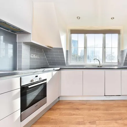 Rent this 2 bed apartment on 1 Keystone Crescent in London, N1 9DS