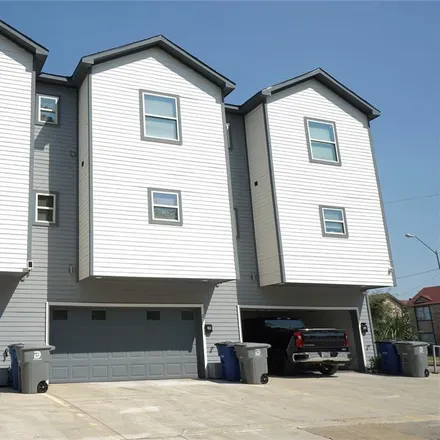 Rent this 2 bed townhouse on 4709 Columbia Avenue in Dallas, TX 75214