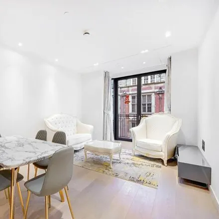 Image 1 - Lincoln Square, 18 Portugal Street, London, WC2A 2AT, United Kingdom - Room for rent