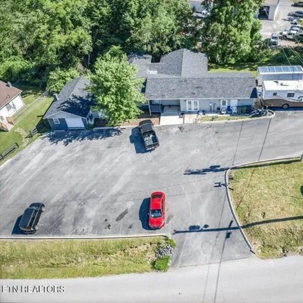 Image 2 - 514 Flatt Rd, Jamestown, Tennessee, 38556 - House for sale