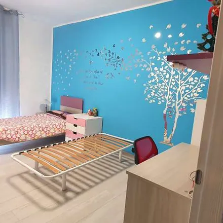 Rent this 2 bed apartment on Via Rimini in 27, 20142 Milan MI