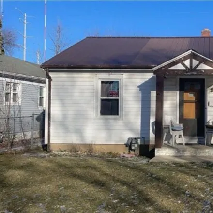 Buy this 2 bed house on 4966 North 21st Street in Milwaukee, WI 53209