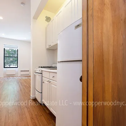 Rent this 1 bed apartment on 415 East 87th Street in New York, NY 10128