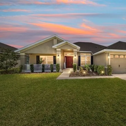 Buy this 4 bed house on 9715 Pepper Tree Trail in Wildwood, FL 34484