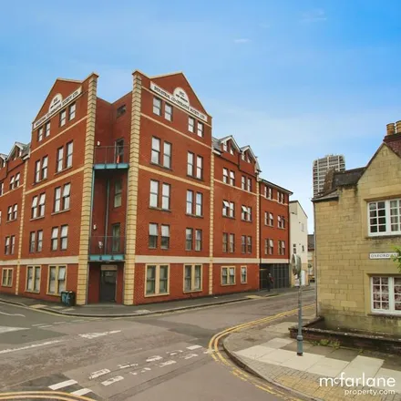 Rent this 2 bed apartment on Harding Street in Swindon, SN1 5BZ
