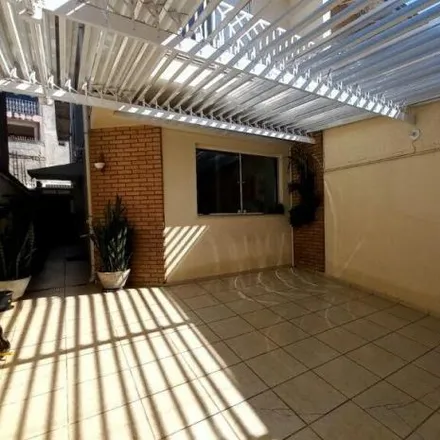 Buy this 2 bed house on Rua Serrana in Paraventi, Guarulhos - SP