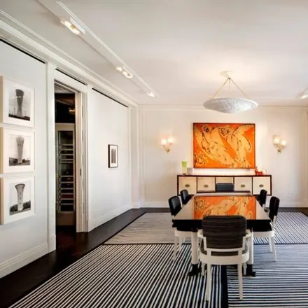 Image 4 - 106 East 61st Street, New York, NY 10065, USA - Condo for sale