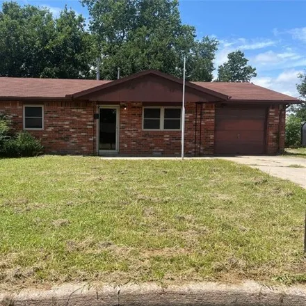 Buy this 3 bed house on 199 Lou Drive in Holdenville, OK 74848